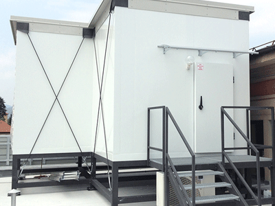 Walk-in-climatic-chamber-3.gif